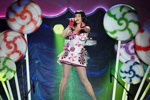 Supporting image for story: Concert review: Katy Perry at Birmingham NIA
