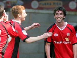 Supporting image for story: Will Grigg hails Walsall boss Smith