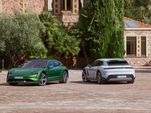 Supporting image for story: Porsche Taycan Cross Turismo arrives as adventure-ready EV