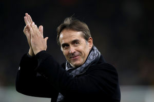Julen Lopetegui unveiled to the Wolves fans (Getty)