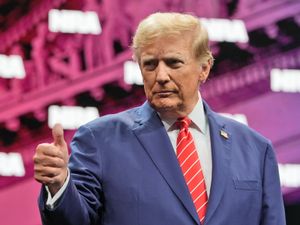 Supporting image for story: Donald Trump makes election pitch to gun owners after NRA endorsement