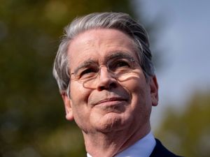 Supporting image for story: US announces sanctions against Russian oil companies