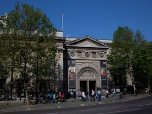 Supporting image for story: National Portrait Gallery to loan popular works to exhibitions across England