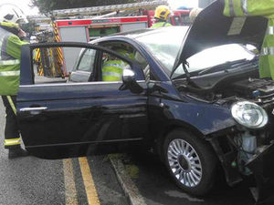 Supporting image for story: Three injured in Brierley Hill smash