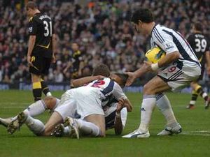 Supporting image for story: Pictures of all the match action