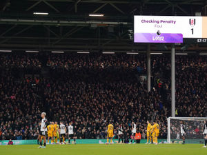 Supporting image for story: Gary O'Neil believes referee would have benefitted from no VAR in Wolves' defeat at Fulham