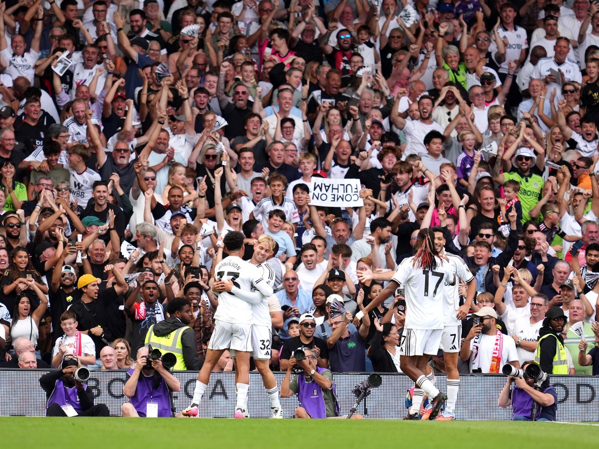 Man Utd remain winless after Emile Smith Rowe equaliser earns Fulham a point Man Utd remain winless after Emile Smith Rowe equaliser earns Fulham a point