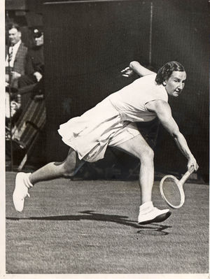 Dorothy Round in 1936