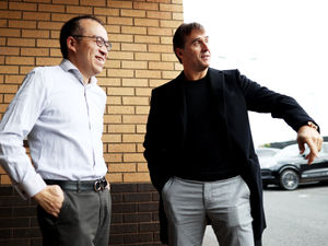 Supporting image for story: Johnny Phillips: Wolves need to be one pack on and off the field