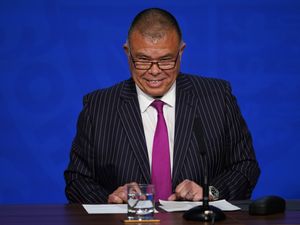 Supporting image for story: Professor Sir Jonathan Van-Tam to leave role as deputy chief medical officer