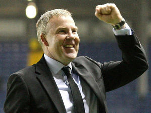 Supporting image for story: Wolves offer the boss' job to Kenny Jackett