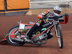 Supporting image for story: Peter Karlsson's Wolves return hailed