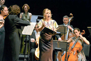 Supporting image for story: Opera star Lesley wows Theatre Severn audience