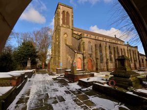 Supporting image for story: Church lighting a candle for those who have lost their dad on Father's Day