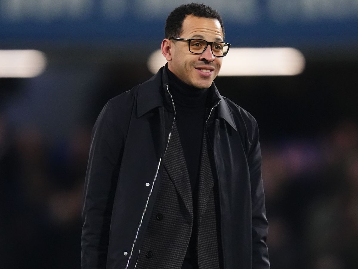 Liam Rosenior defends substituted Chelsea players after second-half comeback