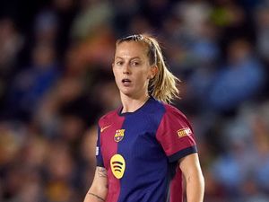 Supporting image for story: England midfielder Keira Walsh moves to Chelsea on four-and-a-half year deal
