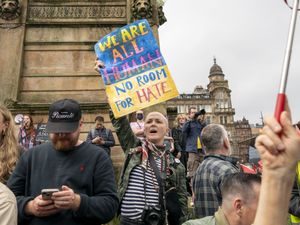 Supporting image for story: Thousands turn out to oppose rally in Glasgow backed by Tommy Robinson