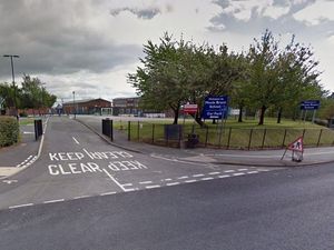 Supporting image for story: Shrewsbury residents call for crackdown over bad parking outside 'dangerous' school zone