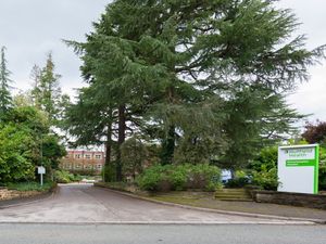 Supporting image for story: Independent hospitals in West Midlands put on standby to help NHS under new deal