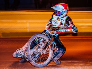 Supporting image for story: Cradley Heathens bounce back in style to boost Trophy hopes