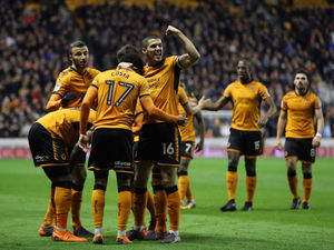 Supporting image for story: Wolves 3 Reading 0 - Report and pictures