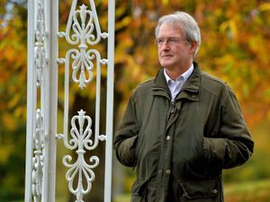 Supporting image for story: 'Just pick up the phone': MP urges people to stay in contact with family over Christmas