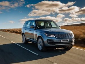 Supporting image for story: First Drive: Plug-in Range Rover makes a lot of sense in the city, but not so much out of it