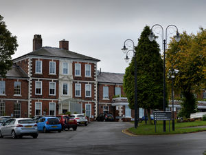 Supporting image for story: Wolverhampton hotel opens doors as Nightingale court