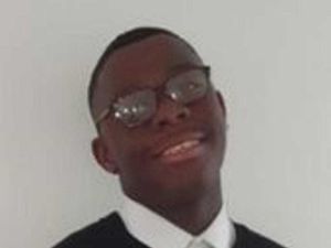 Supporting image for story: Keon Lincoln: Three teenagers arrested on suspicion of murdering 15-year-old 