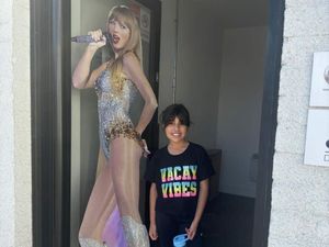 Supporting image for story: Alice, nine, pictured waiting for Taylor Swift dance class before stabbing