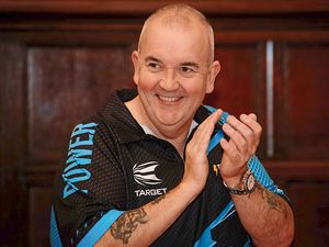 Supporting image for story: Phil ‘The Power’ Taylor scores bullseye at Dudley Town Hall - with pictures