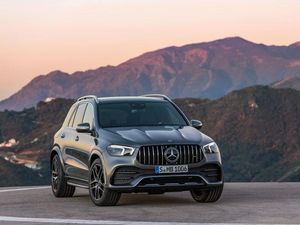 Supporting image for story: New Mercedes-AMG GLE 53 will rival the Porsche Cayenne S