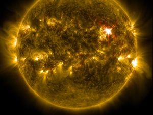 Supporting image for story: Study sheds new light on potential impact of late-phase solar flares on Earth