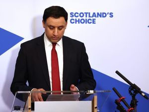 Supporting image for story: Anas Sarwar tells of pain as he calls for ‘friend’ Keir Starmer to quit as PM