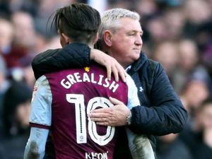 Supporting image for story: Aston Villa boss Steve Bruce braced to lose key players
