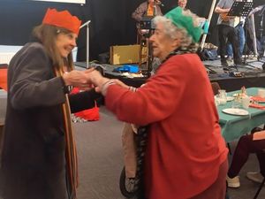 Supporting image for story: College students help Rotarians at special 'old folks party'