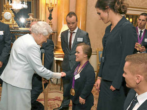 Supporting image for story: Ellie Simmonds goes from gold to red after royal visit