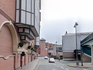 Supporting image for story: Shrewsbury town centre road to close for five days as demolition work continues