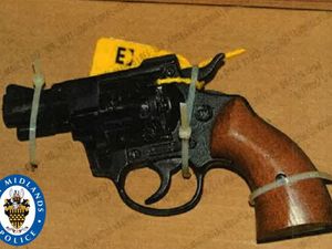 Supporting image for story: Arrest after loaded gun found in Wolverhampton