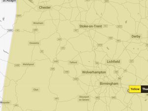 Supporting image for story: 12-hour thunder weather warning issued as temperatures continue to climb