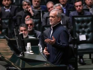 Supporting image for story: Iran sets up new defence body in wake of Israel and US attacks