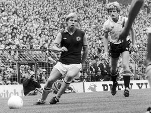 Supporting image for story: Gary Shaw: A true Aston Villa legend