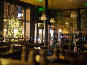 Supporting image for story: Christmas household bubbles plan branded ‘mockery’ of pub restrictions