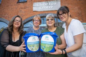 BWM - SGB-48272 - (L to R) Kate, Glenis, Dawn & Harriet at the Globe Eco Centre