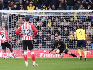 Supporting image for story: Habib Diarra’s controversial penalty earns Sunderland FA Cup win at Oxford