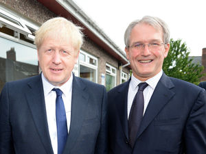 Supporting image for story: Peerage for Owen Paterson 'would undermine trust in Parliament'