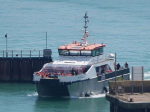 Supporting image for story: Channel crossings continue amid crunch talks over migrant deal