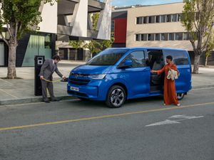 Supporting image for story: Volkswagen Transporter Shuttle and Kombi gain new electric variants