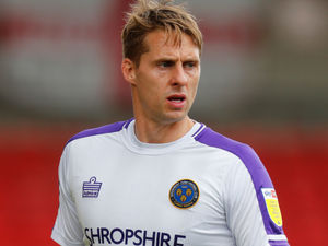 Supporting image for story: Exclusive: Outgoing Shrewsbury hero Dave Edwards considers part-time game
