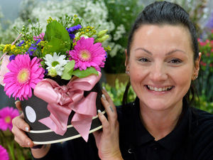 Supporting image for story: Joy of flowers - how florists prepare for Mother's Day
